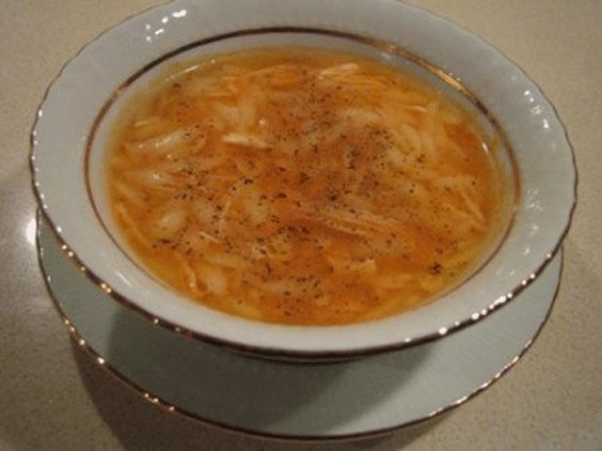 Tavuk Sulu Şehriye Çorbası Tarifi ve Malzemeleri